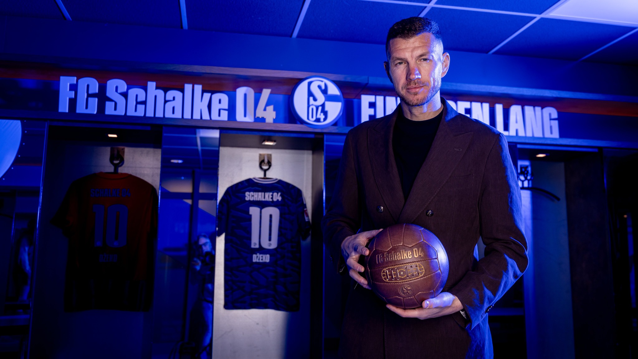 Edin Džeko spreman za debi: Evo kada bi Dijamant mogao zaigrati za Schalke!
